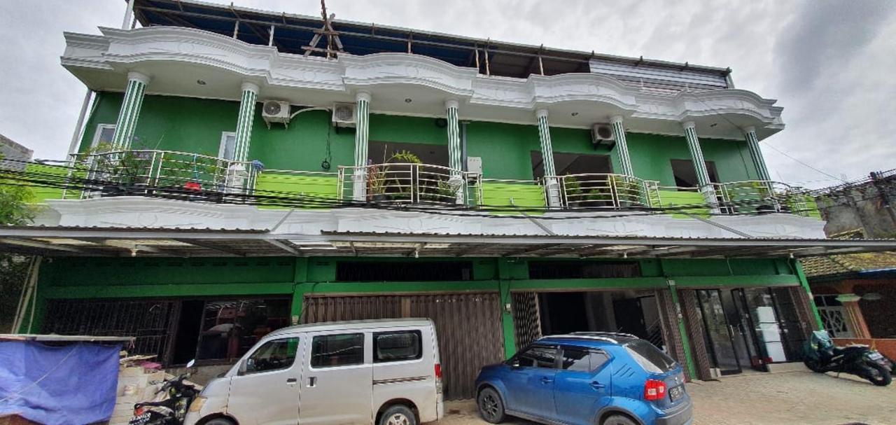 Reddoorz Plus Near Siloam Hospital Balikpapan Exterior foto
